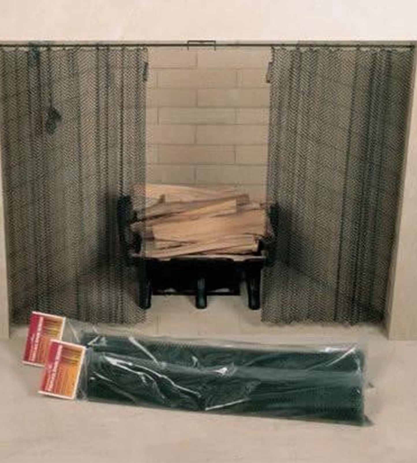 48" x 28" Woodfield Hanging Fireplace Spark Screen